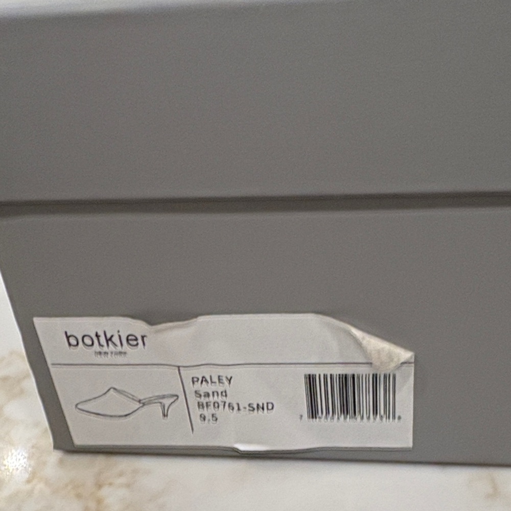 Botkier Women's Beige/Tan Mules 2.5 inch heel - Picture 2 of 15